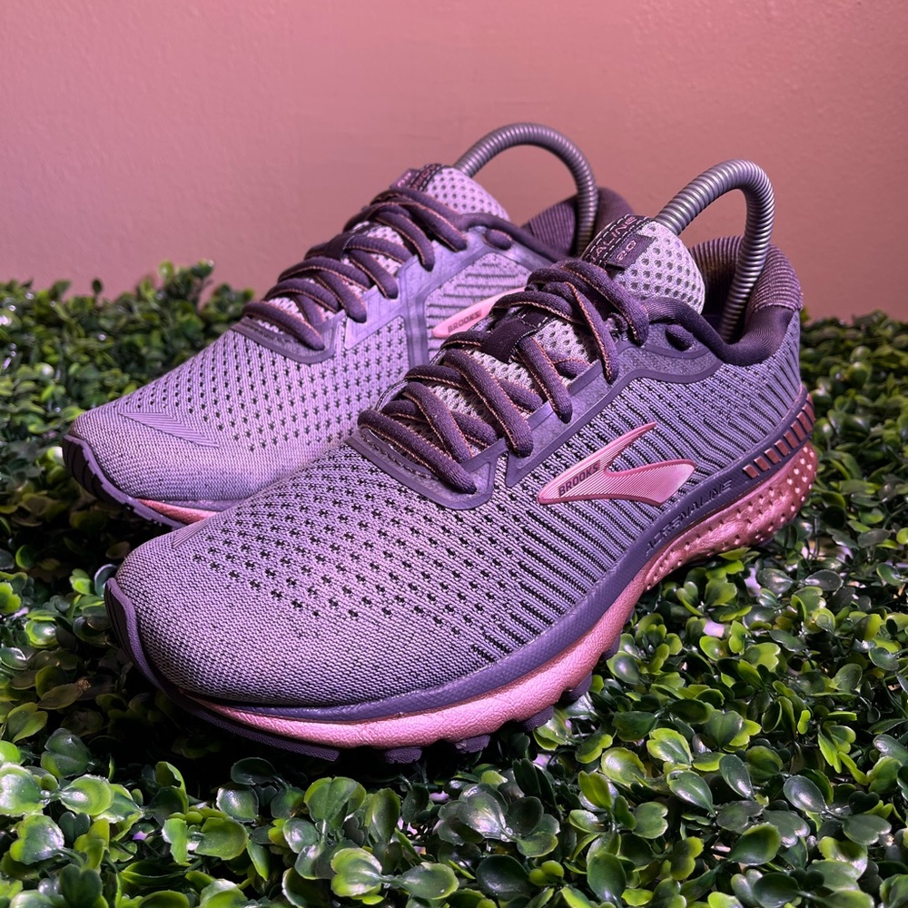 🔥 BROOKS ADRENALINE GTS 20 GREY ROSE PINK WOMENS SIZE 7 RUNNING SHOE 1202961b067 - Picture 2 of 9